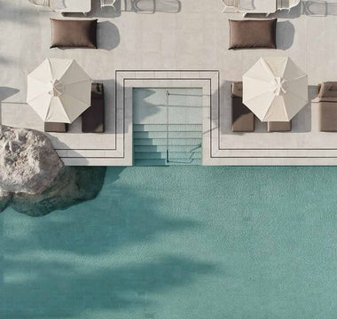The Ultimate Comfort Outdoors: Selecting a Day Bed That Suits Your Style